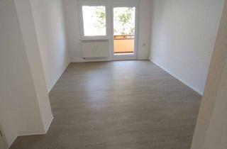 Wohnung mieten in Oststraße 62, 08233 Treuen, 3-Zimmer Wohnung mit Balkon