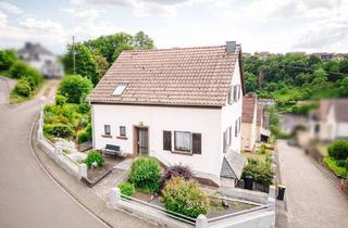 Einfamilienhaus kaufen in 66693 Mettlach, Mettlach-Saarhölzbach - Freistehendes Einfamilienhaus mit Garten zu verkaufen + Garage, neuem Badezimmer uvm.