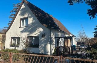 Haus kaufen in 16727 Velten, Velten - Fast 100 Jahre kleines einfaches gemütliches Haus und günstig