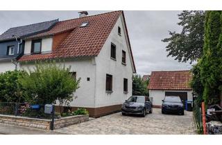 Doppelhaushälfte kaufen in 75181 Pforzheim, Pforzheim - Charmante Doppelhaushälfte mit großzügigem Garten in Pforzheim-Huchenfeld