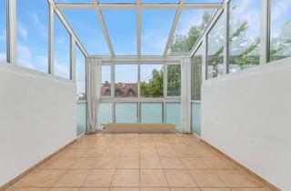 Wohnung kaufen in 85399 Hallbergmoos, Leerstehende Dachgeschosswohnung auf zwei Ebenen mit hohem Ausstattungsniveau in Hallbergmoos