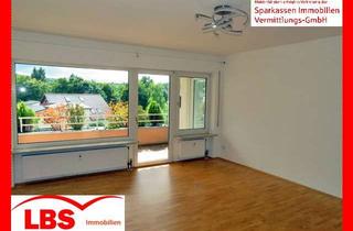 Penthouse kaufen in 92237 Sulzbach-Rosenberg, "VIEL KOMFORT MIT AUSSICHT" - Sehr gepflegte Penthouse-Wohnung mit Balkon und Garage in Su.-Ro.