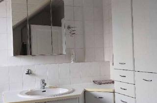 Wohnung kaufen in Frankfurter Straße 3c, 63517 Rodenbach, Attraktive und gepflegte 3-Zimmer-Dachgeschosswohnung mit geh. Innenausstattung mit Balkon und EBK