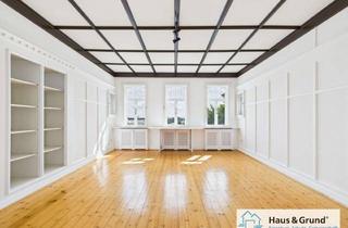 Wohnung mieten in 32427 Minden, Wohnen mit Stil und Geschichte - Exklusive Dachgeschosswohnung in eleganter Altbauvilla