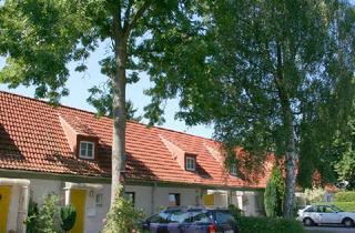 Wohnung mieten in Albatrosweg 25, 22119 Billstedt, Modernisiertes 3 Zimmer Reihenhaus mit Garten