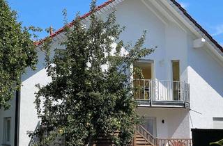 Wohnung mieten in Am Herrenberg 13, 53949 Dahlem, Sehr helle, gepflegte 3-Zimmer-Wohnung mit gehobener Innenausstattung mit Balkon in Dahlem