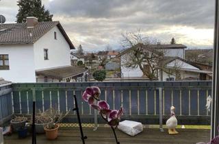 Wohnung mieten in Haidenholzstrasse 36a, 83071 Stephanskirchen, Geschmackvolle DG-Wohnung mit drei Zimmern sowie Balkon und EBK in Stephanskirchen