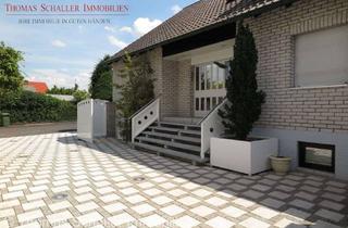 Haus kaufen in 90556 Seukendorf, Exklusives Zweifamilienhaus mit 3 Einheiten, Erdwärmepumpe Wellnessbereich in ruhiger Lage