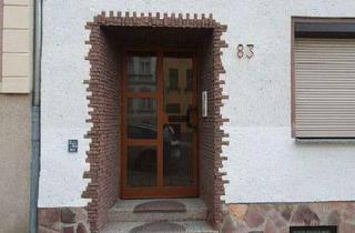 Haus kaufen in 08393 Meerane, Wohnhaus mit Polsterei-Werkstatt in Meerane zu verkaufen!