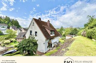 Haus kaufen in 57572 Niederfischbach, **Gepflegtes Ein-/Zweifamilienhaus mit Garten und Carport in toller Lage von Niederfischbach**