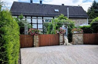 Haus kaufen in 53945 Blankenheim, **Exklusives Zweifamilienhaus: **Historischer Charme trifft auf modernsten Wohnkomfort**