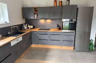 Wohnung mieten in 56648 Saffig, Ansprechende 4-Zimmer-DG-Wohnung mit gehobener Innenausstattung mit Balkon und EBK Für 11 Monate
