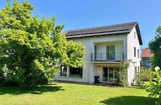 Einfamilienhaus kaufen in 84137 Vilsbiburg, Großzügiges Grundstück, Swimmingpool inklusive - gemütliches Einfamilienhaus in Vilsbiburg