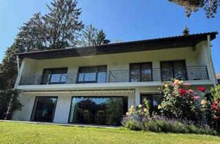 Villa kaufen in 70619 Riedenberg, Exklusive Unternehmervilla mit Parkgrundstück in Stuttgart-Riedenberg