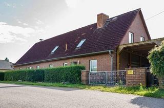 Haus kaufen in 23996 Bobitz, Tolles Anwesen mit 2 getrennten Haushälften, Doppelgarage und Carport.