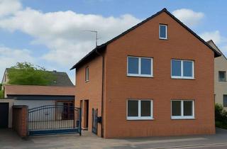 Anlageobjekt in Kölner Straße 85, 50259 Pulheim, Großzügiges 2-Familienhaus mit Doppelgarage und großem Garten in Pulheim-Sinnersdorf