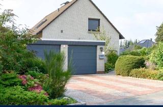 Einfamilienhaus kaufen in 27751 Delmenhorst, Delmenhorst: Stadtnah&zukunftssicher - Wohntraum mit möglicher Hintergrundbebauung bei Bremen, Doppelgarage, Vollkeller, Loggia, OIN24124