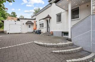 Reihenhaus kaufen in 42655 Solingen, Charmantes Zweifamilienhaus in begehrter Lage von Solingen-Höhscheid – Historie trifft auf Moderne