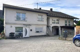 Mehrfamilienhaus kaufen in 56814 Bruttig-Fankel, Bruttig-Fankel - Renoviertes 3-Parteienhaus mit Stellplätzen in Faid