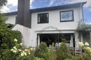 Doppelhaushälfte kaufen in 23869 Elmenhorst, Elmenhorst - Viel Raum für Ihre Ideen - Doppelhaus mit großzügigem Garten in Fischbek