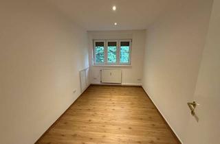 Wohnung mieten in 44575 Castrop-Rauxel, Vollständig renovierte 4-Zimmer-Wohnung am Stadtgarten-mit Garten