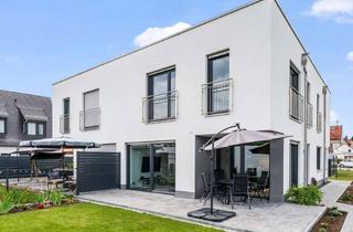 Doppelhaushälfte kaufen in 90613 Großhabersdorf, Exklusives Wohnen in moderner Doppelhaushälfte – stilvoll, großzügig und familienfreundlich