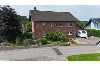 Haus kaufen in 51570 Windeck, A+ Zweifamilienhaus mit Wärmepumpe, Einliegerwohnung(ca. 75 m²) separat vermietbar, XL-Garage & Pool