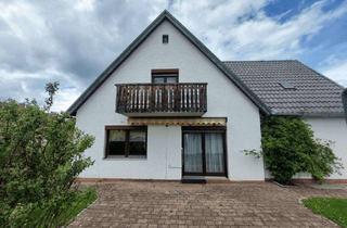 Haus kaufen in 82515 Geretsried, Renovieren oder Neubau - Grundstück mit Altbestand in Geretsried
