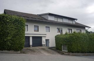 Mehrfamilienhaus kaufen in Alte Passauer Str., 94513 Schönberg, Geräumiges, günstiges Mehrfamilienhaus im bayerischen Wald