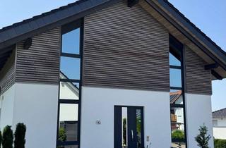 Haus mieten in 34317 Habichtswald, Teilmöbliert: Repräsentatives EFH in Habichtswald mit EBK, Sauna und Kamin