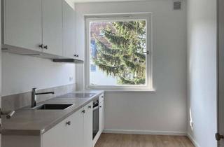 Wohnung mieten in Johannastraße 44, 13581 Spandau, Modernisierte 2 Zimmer Wohnung mit Einbauküche