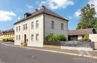 Haus kaufen in 95707 Thiersheim, Historisches EFH/ZFH in Thiersheim mit Potential – 4 Garagen, Garten und Platz für neue Ideen