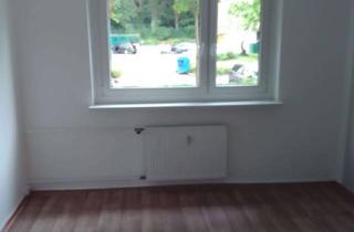 Wohnung mieten in Siedlung Am Wald 1-10, 18586 Sellin, Geräumige 4-Zimmer-Wohnung in Sellin mit Balkon und Blick ins Grüne