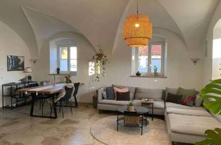 Wohnung mieten in Engelshof, 86459 Gessertshausen, Vollständig renovierte Wohnung in einem denkmalgeschützten Gebäude mitten in den westlichen Wäldern