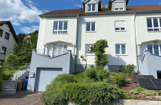 Wohnung mieten in 97737 Gemünden, Helle 3-Zimmer-Wohnung mit Balkon, Terrasse, Garage und Blick ins Maintal