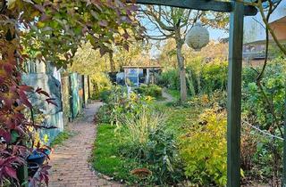 Haus kaufen in 25764 Wesselburen, Wesselburen - DHH, 3 Zimmer, mit Garten zu verkaufen