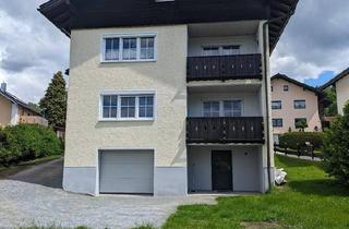Haus kaufen in 94227 Zwiesel, Zwiesel - Zweifamilienhaus mit Keller, Garage, Balkonen und Gartenhäuschen