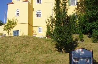 Wohnung kaufen in 88453 Erolzheim, Erolzheim - Schicke exklusive 2 12 Zimmerwohnung im Schloss Erolzheim