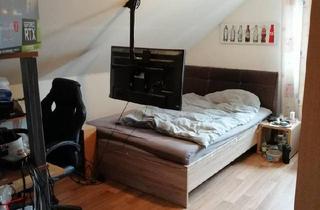 Wohnung kaufen in 94315 Straubing, Straubing - Provisionsfrei - 4,5-Zimmer-Dachgeschosswohnung
