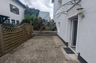 Wohnung kaufen in 93128 Regenstauf, Gemütliche 3-Zimmer-Wohnung mit großzügiger Terrasse in 4-Familienhaus