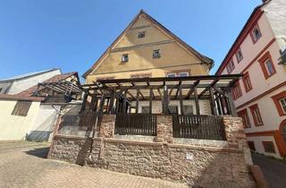 Wohnung kaufen in 97855 Triefenstein, Denkmalimmobilie - Eigentumswohnung im Ortskern