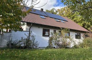 Wohnung kaufen in 75378 Bad Liebenzell, Großzügige 3,5-Zimmer-ETW mit großem Garten und Doppelgarage!