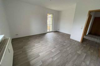 Wohnung mieten in Schillerplatz, 01987 Schwarzheide, neu renovierte 3 Zi.-Wohnung mit großem Balkon
