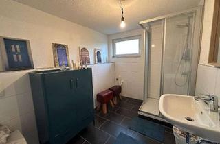 Wohnung mieten in Drosselweg, 73249 Wernau, Stilvolle, modernisierte 2-Zimmer-Dachgeschosswohnung mit Balkon und EBK in Wernau