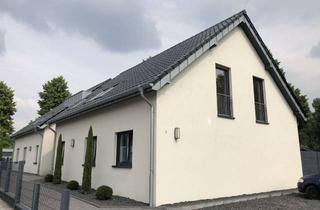 Wohnung mieten in Fockenbeckstraße, 41849 Wassenberg, Neuwertige Dachgeschosswohnung mit zweieinhalb Zimmern und Balkon in Wassenberg