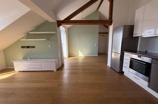 Wohnung mieten in 82110 Germering, Exklusive 3-Raum-DG-Wohnung mit gehobener Innenausstattung mit Balkon in ruhiger Lage von Germering