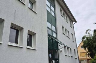 Wohnung mieten in Windmuehlenweg 30, 38364 Schöningen, Renovierte 3-Zimmer-Wohnung mit Wannenbad***in ruhiger Wohngegend!!!