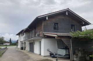 Wohnung mieten in Kufsteiner Str. 90, 83064 Raubling, Exklusive 2-Zimmer-Wohnung mit gehobener Innenausstattung mit EBK in Raubling
