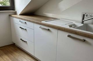 Wohnung mieten in Hauptstraße 31, 68794 Oberhausen-Rheinhausen, Schöne 3-Zimmer-Dachgeschosswohnung mit gehobener Innenausstattung in Oberhausen-Rheinhausen