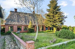 Haus kaufen in 24392 Scheggerott, Charmante historische Reetdachkate in Scheggerott – Sanierungsobjekt für Handwerker